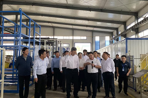 內蒙古自治區黨委常委、通遼市委書記孟憲東攜考察團到一諾環境考察指導